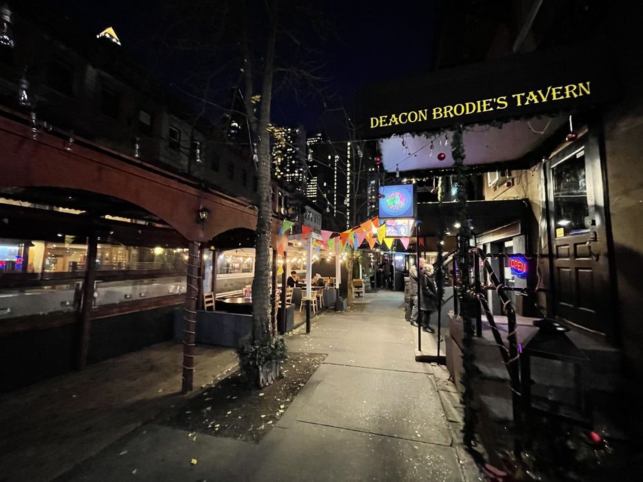 Deacon Brodie's Tavern