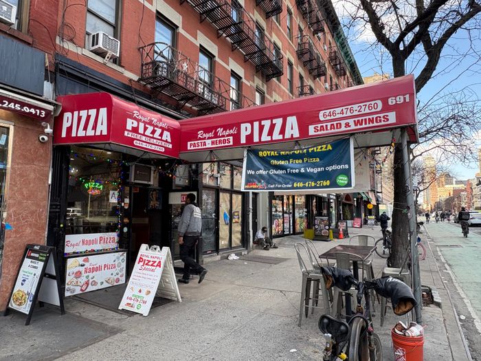 Royal Napoli Pizza