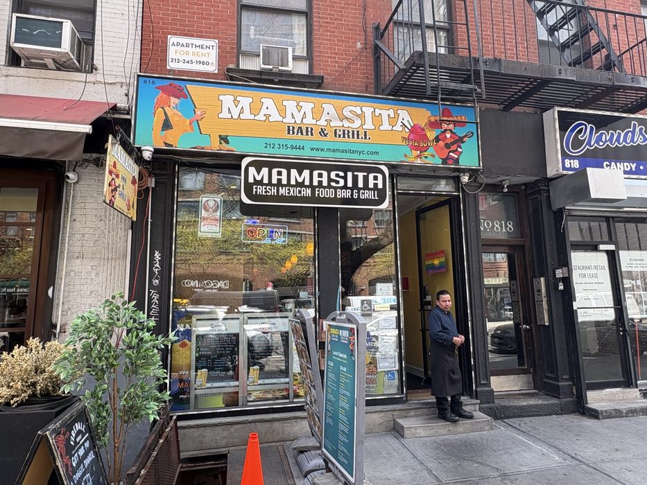 Mamasita Bar & Grill